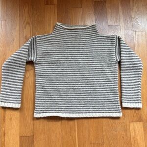 Babaa Gray and White No.6